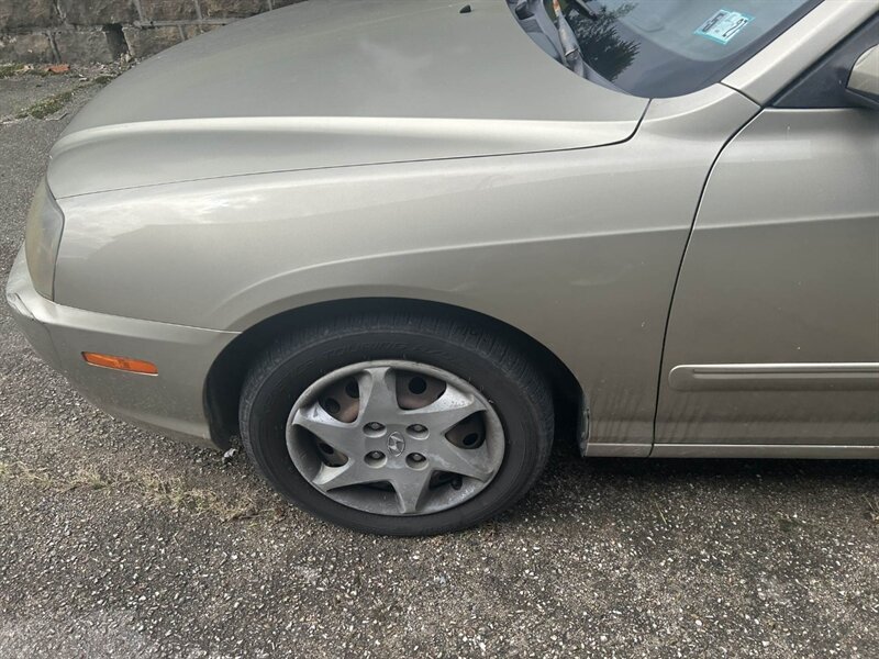 Used 2005 Hyundai Elantra GLS FWD image 18