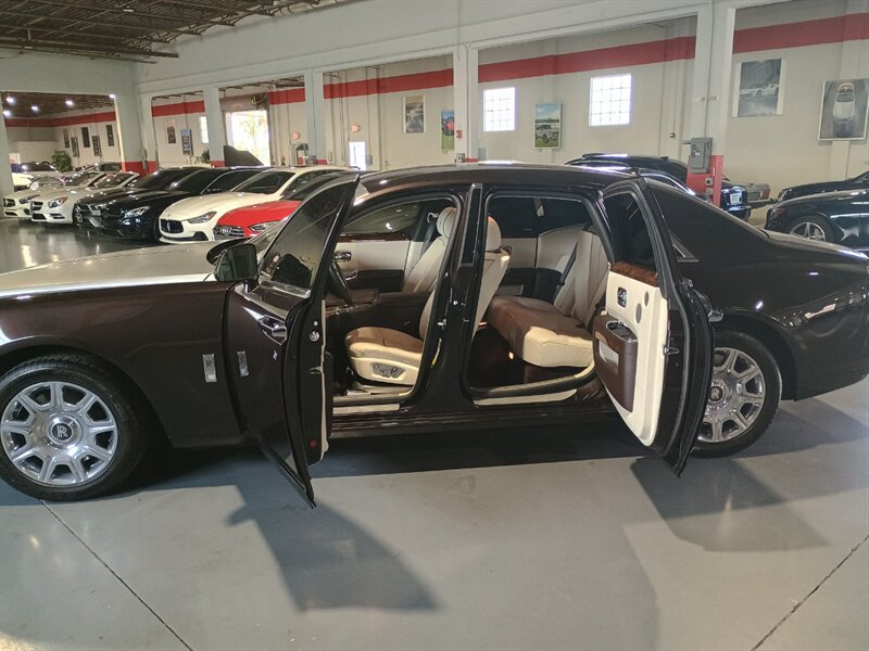 Used 2013 Rolls-Royce Ghost RWD image 13