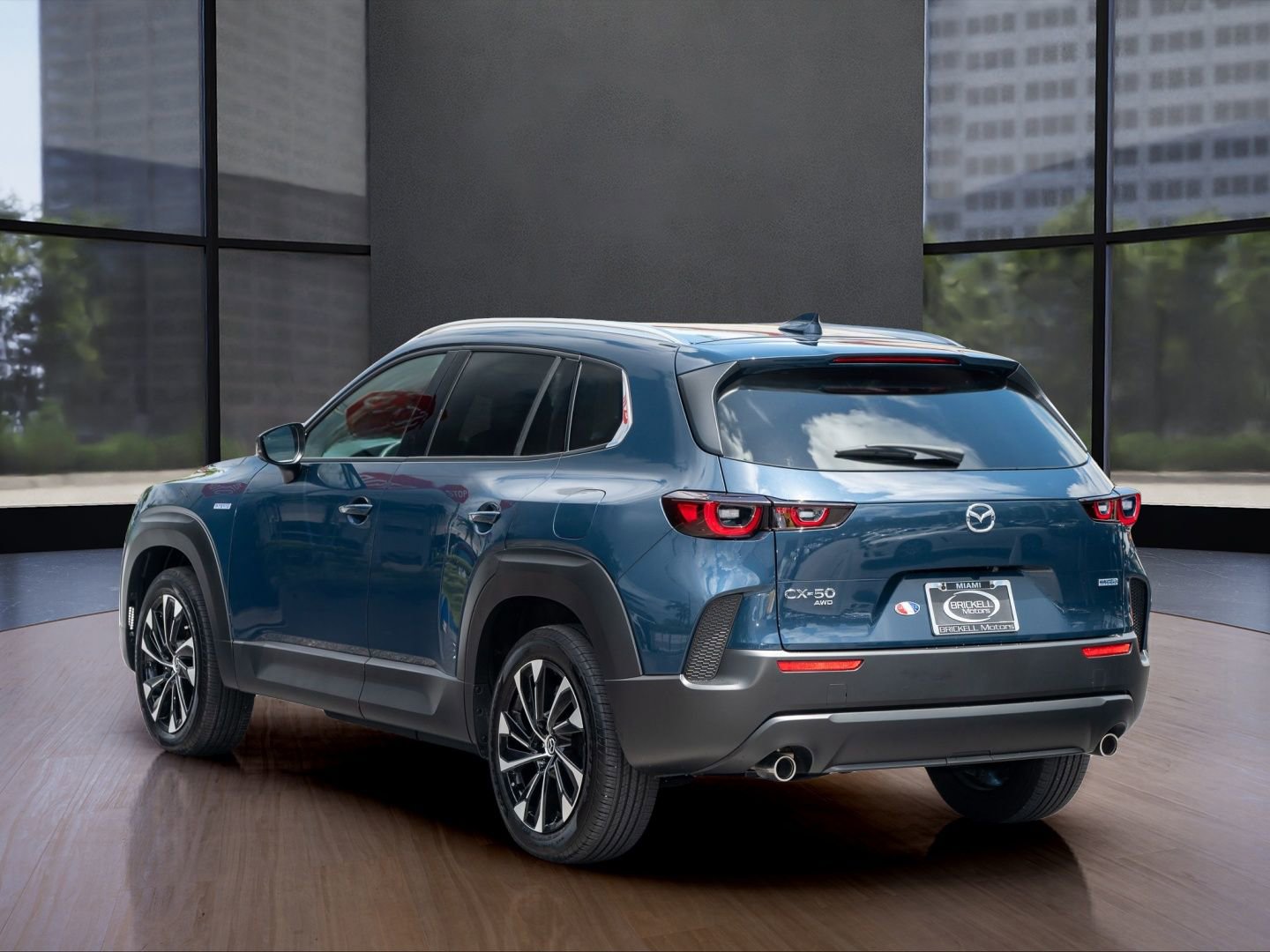 Used 2025 MAZDA CX-50 2.5 Hybrid w/ Premium Plus Pkg image 4