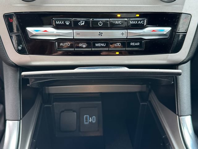 Used 2023 Ford Explorer XLT w/ Equipment Group 202A image 34