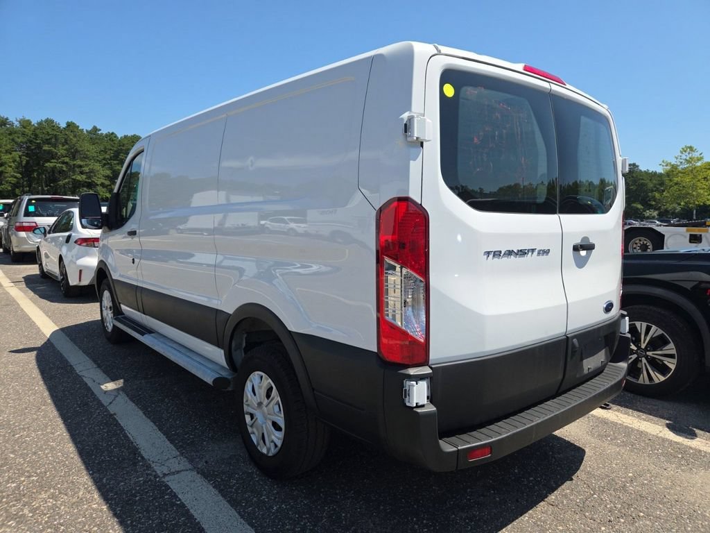 Used 2025 Ford Transit 250 Low Roof w/ Exterior Upgrade Package RWD image 4