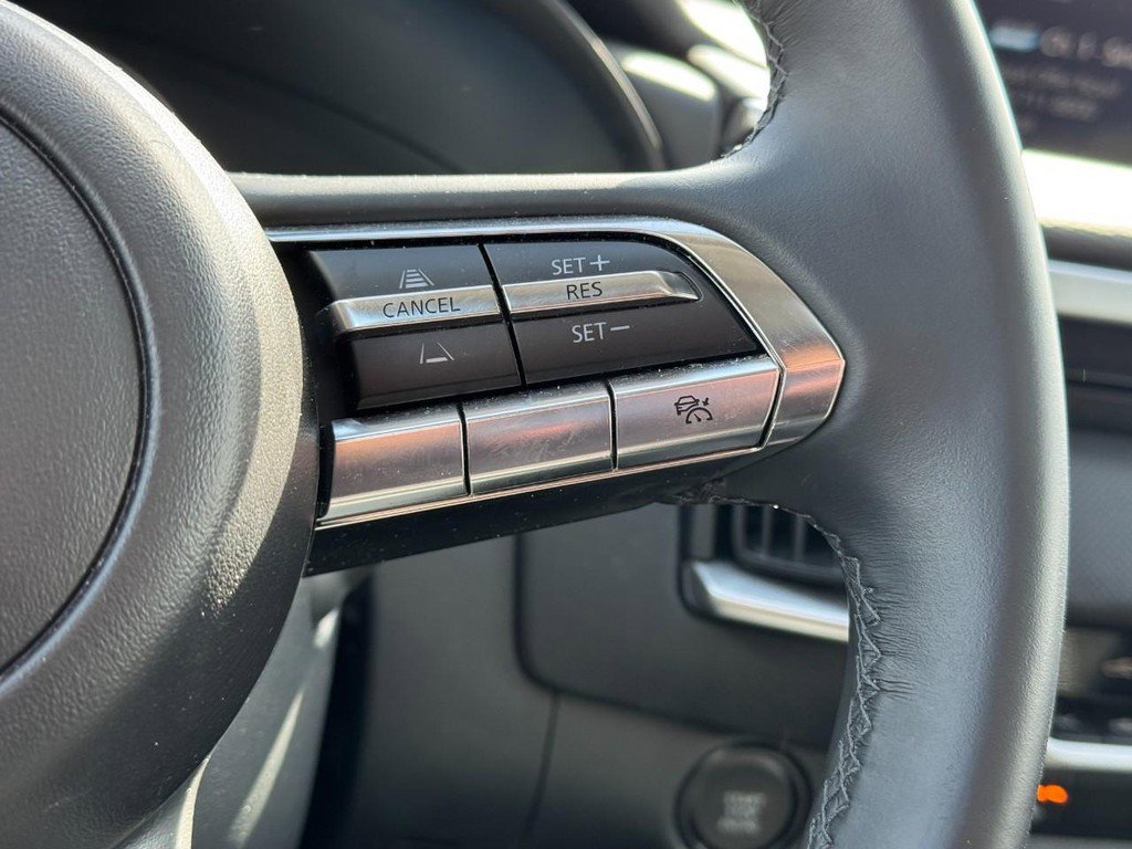 Used 2025 MAZDA CX-50 AWD 2.5 S w/ Premium Package image 16