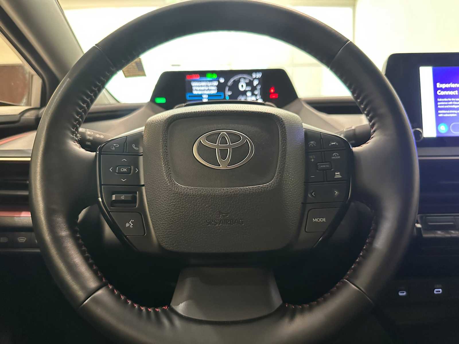Used 2024 Toyota Prius Prime FWD image 11