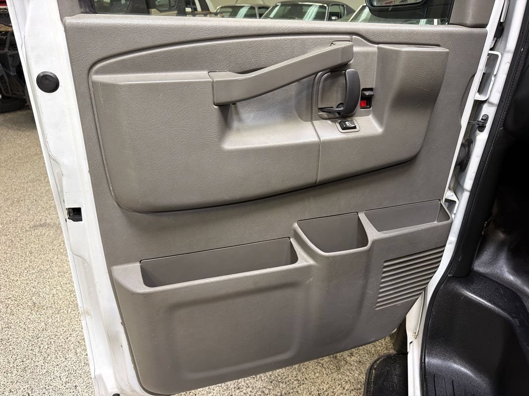 Used 2020 GMC Savana 2500 w/ Driver Convenience Package RWD image 26
