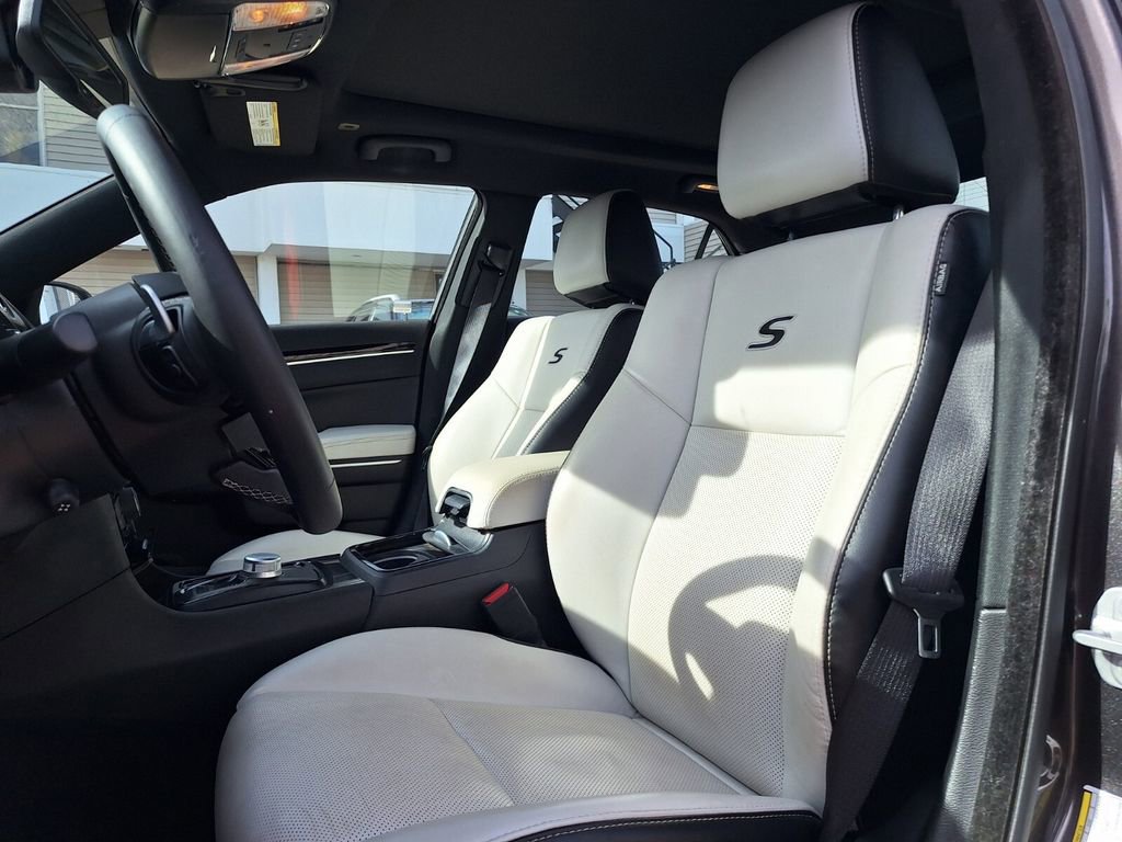 Used 2021 Chrysler 300 S w/ S Model Appearance Package image 5