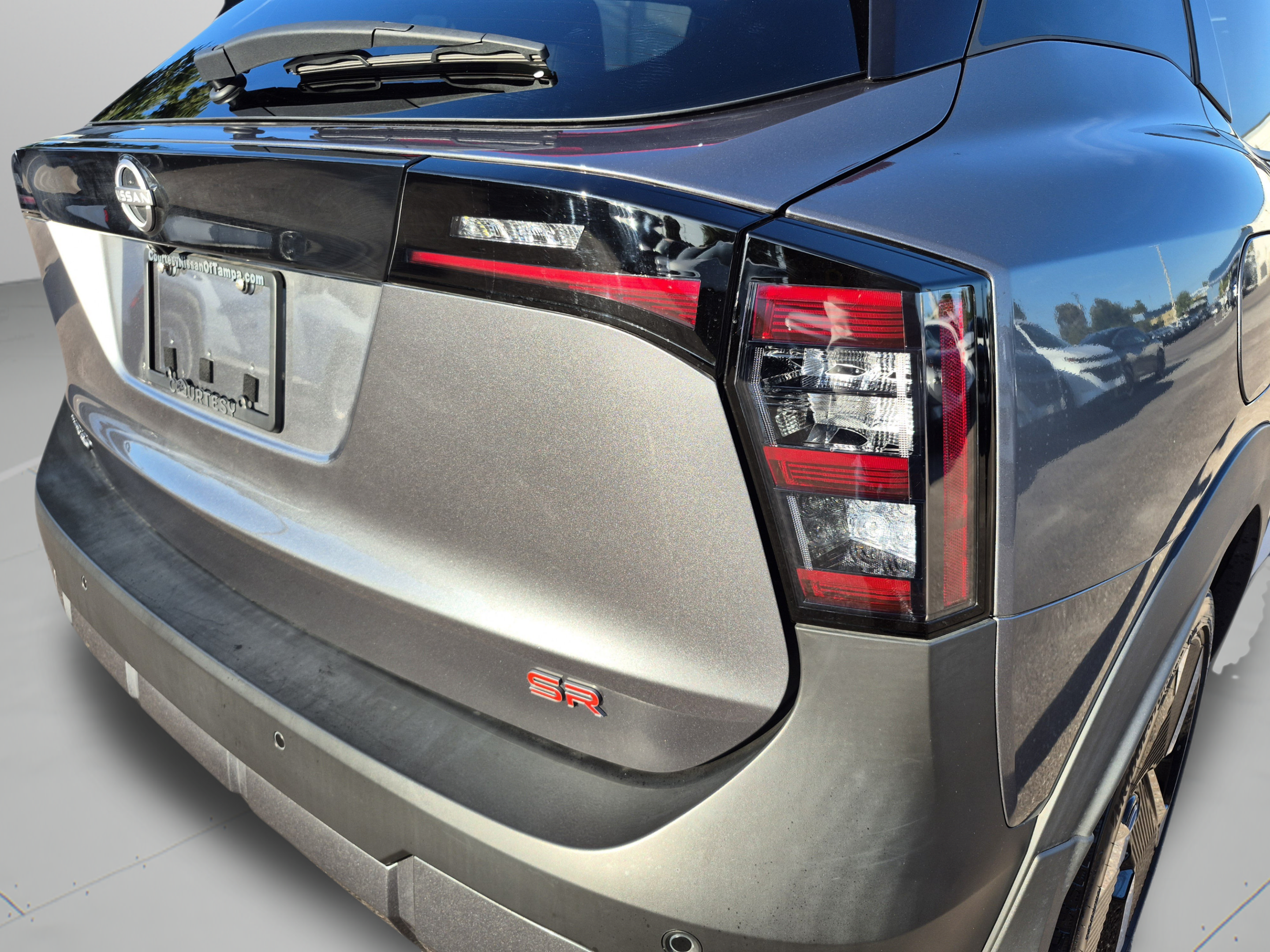 Certified 2025 Nissan Kicks SR FWD image 36