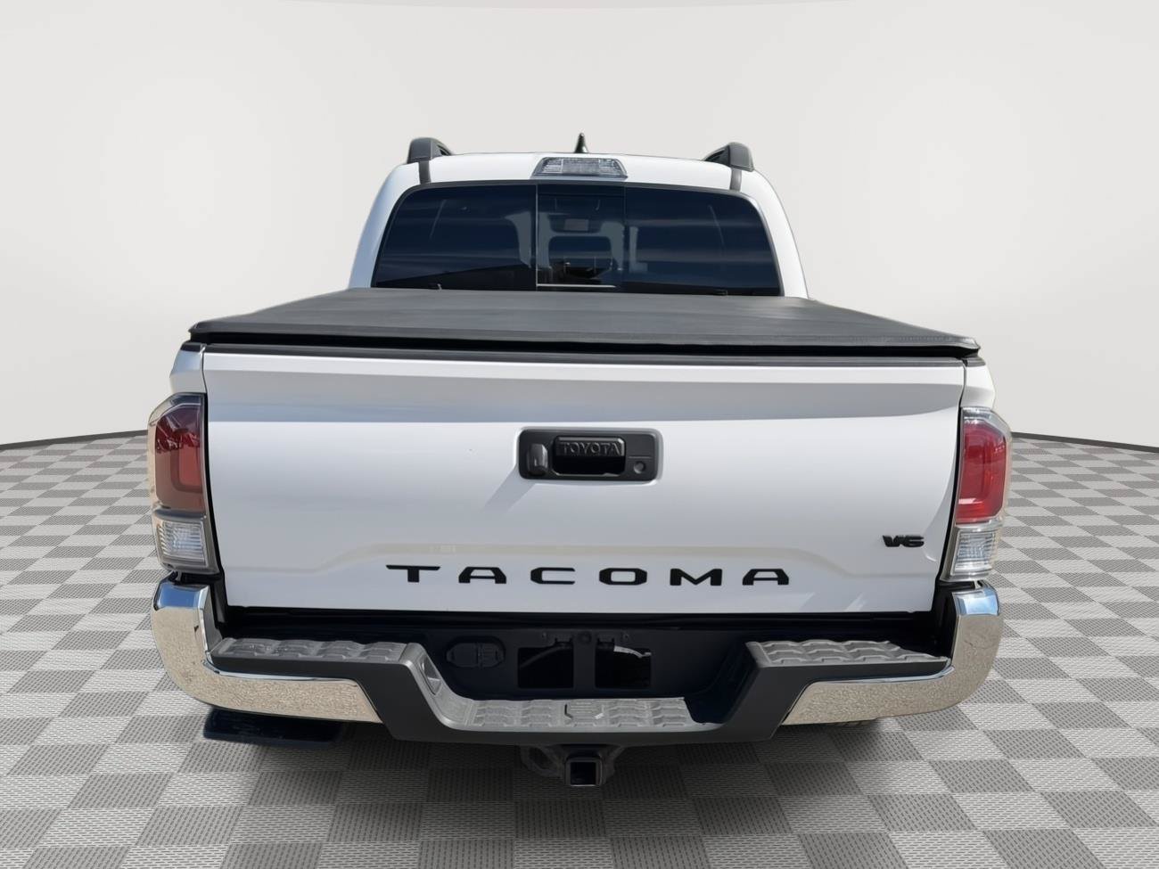 Used 2023 Toyota Tacoma TRD Off-Road AWD/4WD image 6