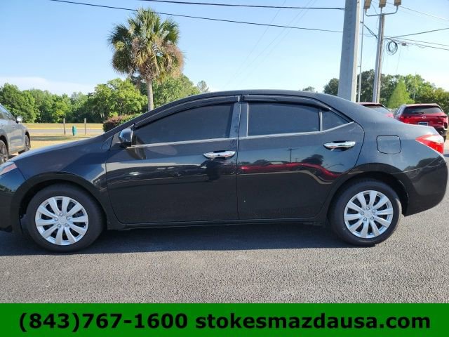 Used 2015 Toyota Corolla LE FWD image 29