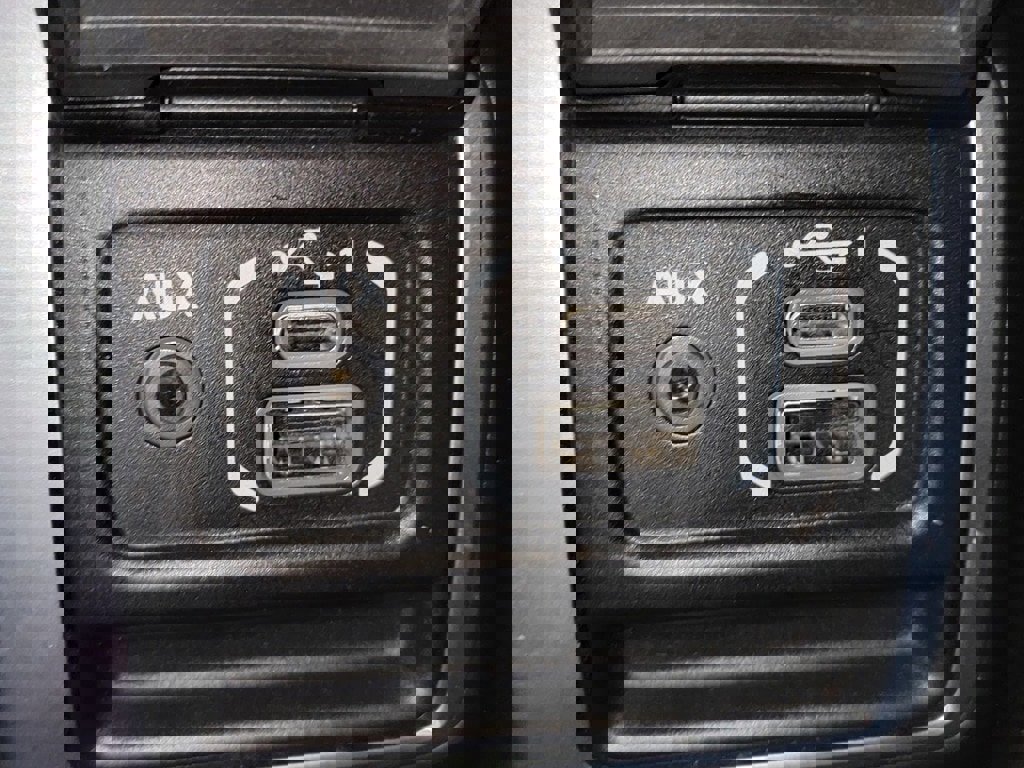 Used 2020 Jeep Wrangler Sport image 23