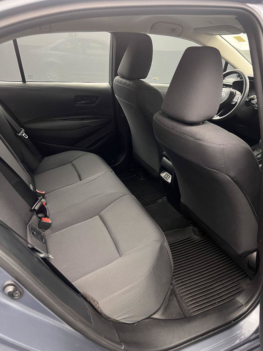 Used 2025 Toyota Corolla LE w/ Convenience Package FWD image 17