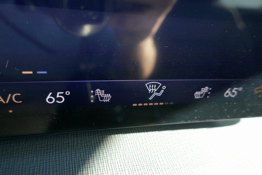 New 2026 Buick Enclave Sport Touring w/ Super Cruise Package image 21