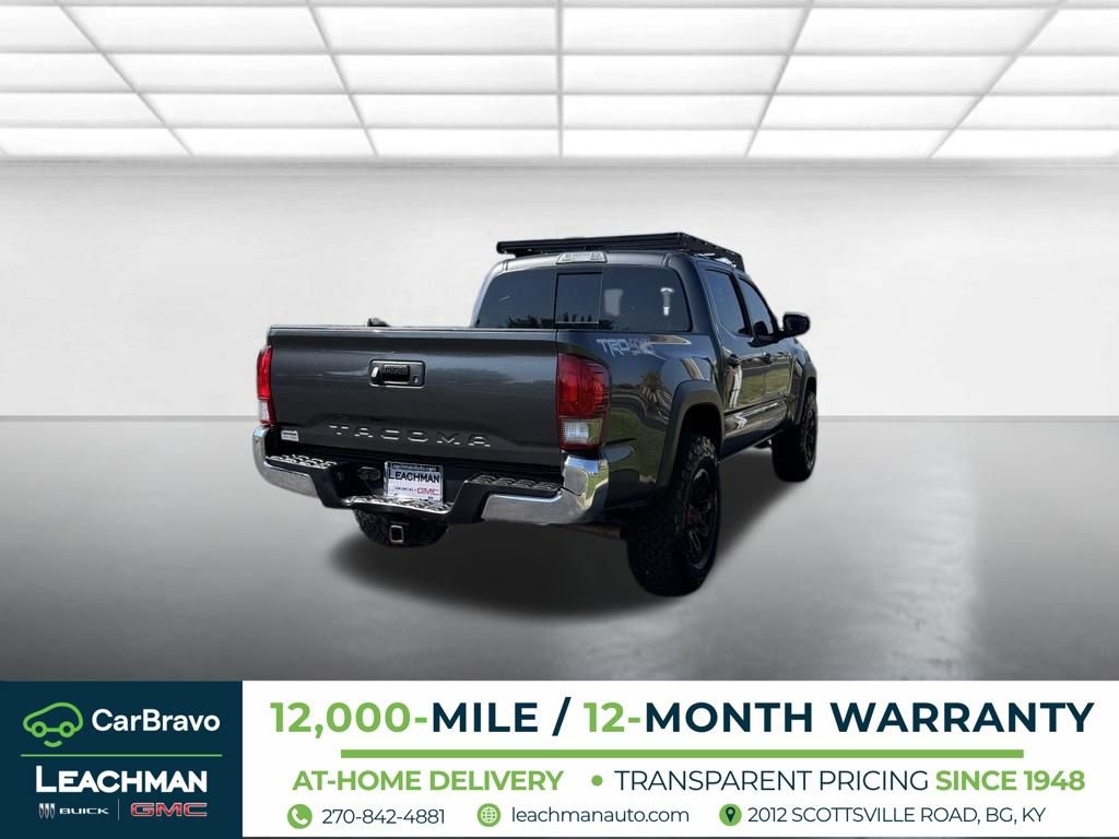 Used 2017 Toyota Tacoma TRD Off-Road AWD/4WD image 3