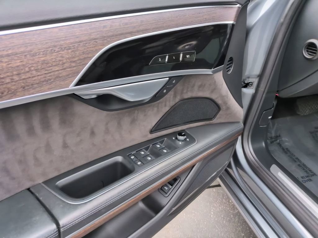 Used 2019 Audi A8 L 3.0T AWD/4WD image 17