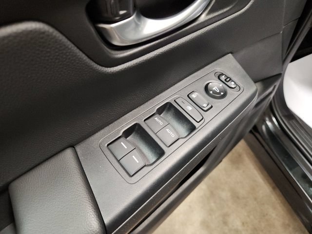 Certified 2025 Honda CR-V EX image 20