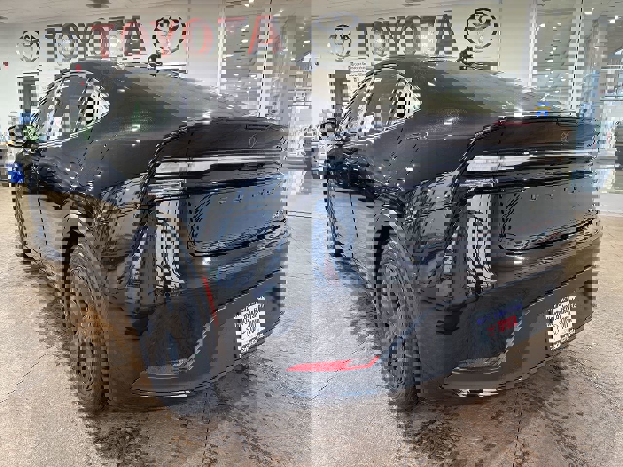 New 2026 Toyota Prius Plug-In Hybrid image 8