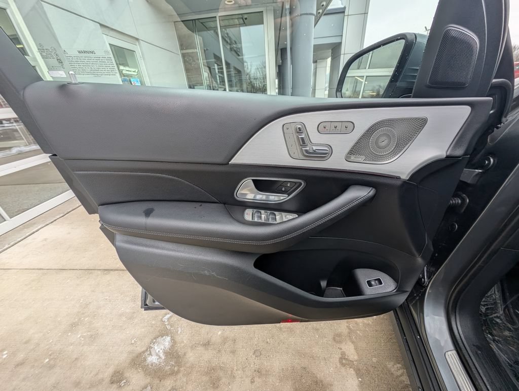 Used 2025 Mercedes-Benz GLE 350 4MATIC image 49