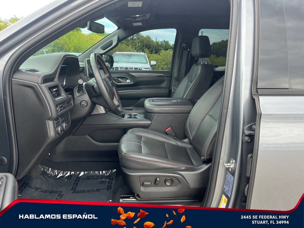 Used 2022 Chevrolet Tahoe RST w/ Luxury Package AWD/4WD image 12