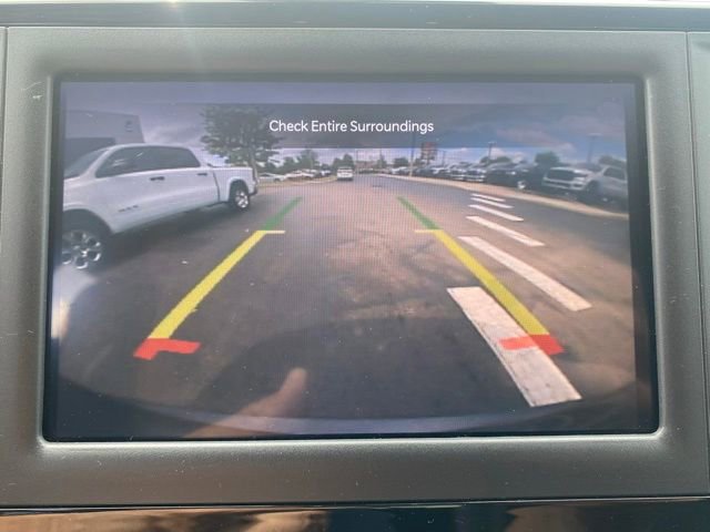 Used 2023 Chrysler Voyager LX FWD image 22