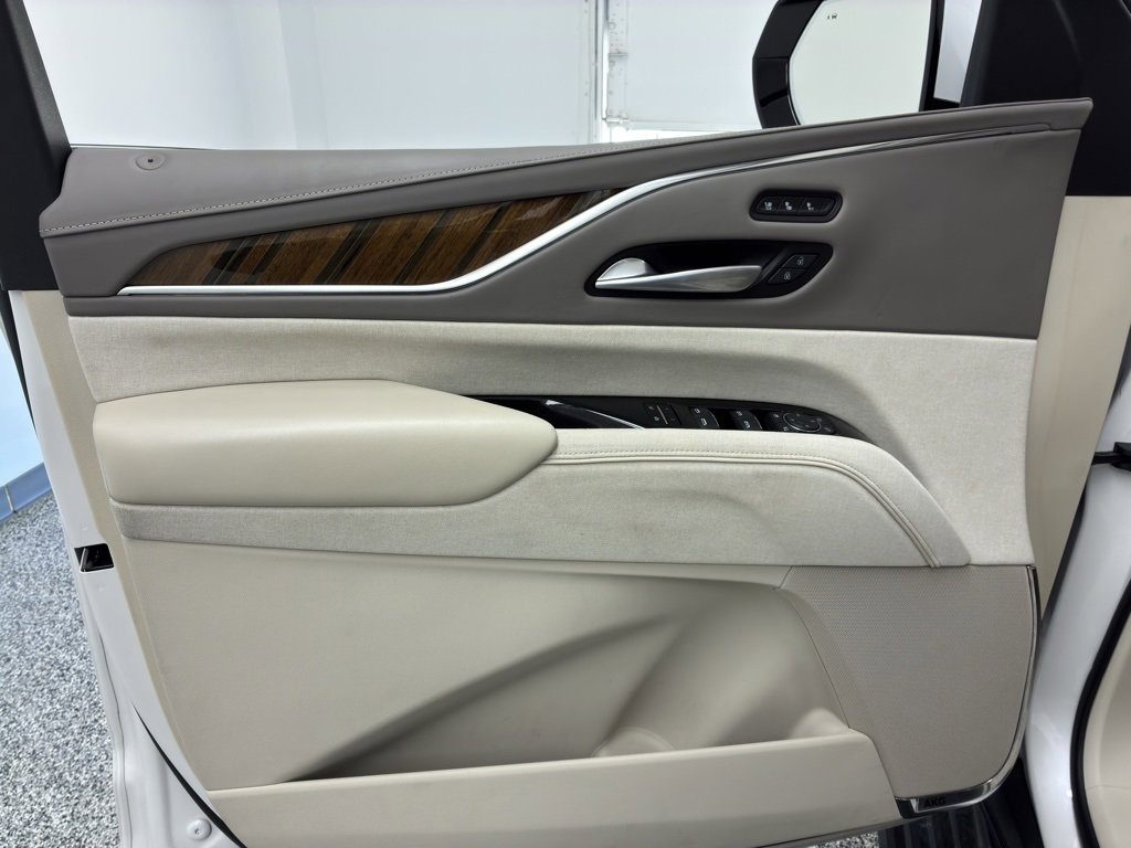 Used 2023 Cadillac Escalade Sport Platinum image 18