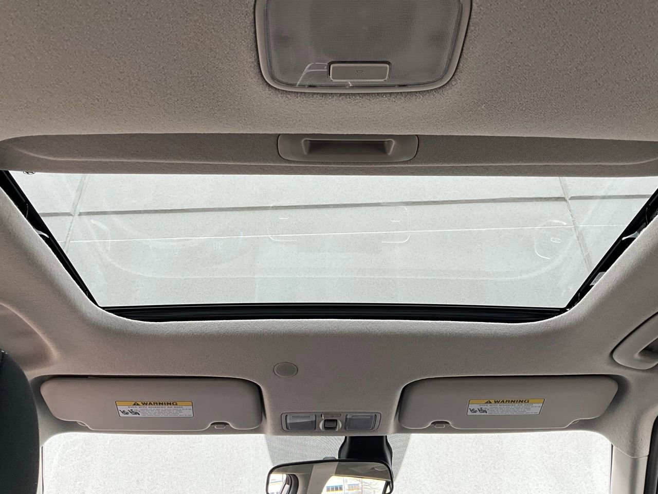 Used 2025 Hyundai Venue SEL image 18