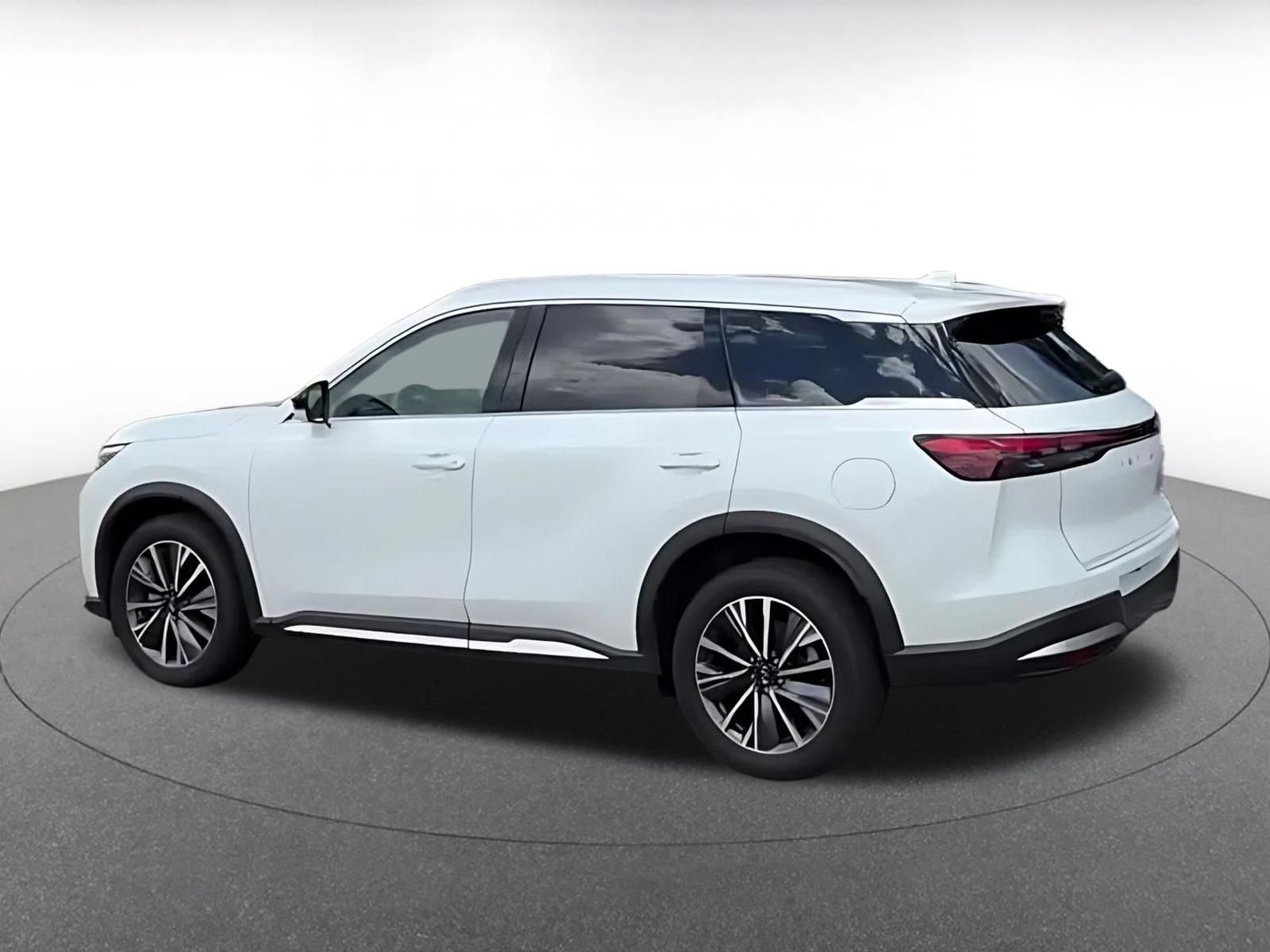 Used 2026 INFINITI QX60 Luxe AWD/4WD image 10