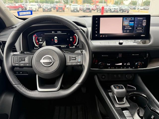 Certified 2024 Nissan Rogue Platinum FWD image 14