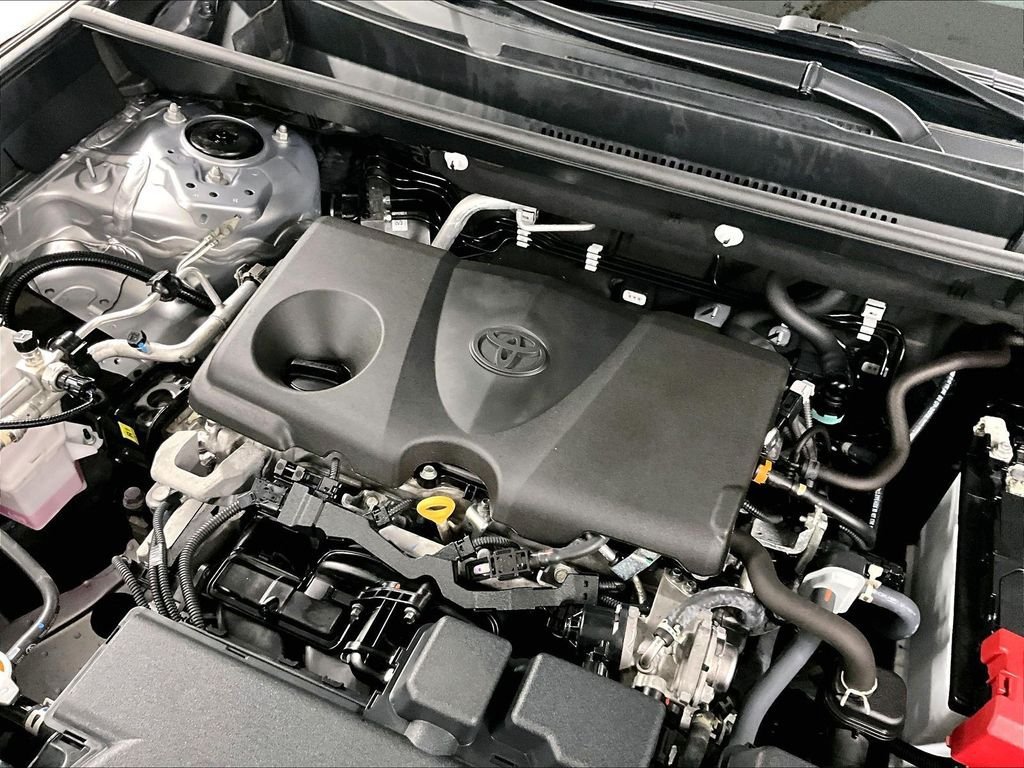 Certified 2025 Toyota RAV4 XLE AWD/4WD image 32