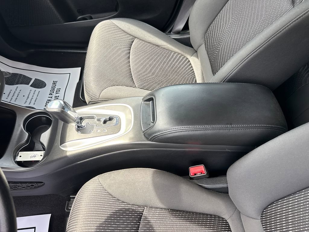Used 2017 Dodge Journey SE w/ Flexible Seating Group image 26