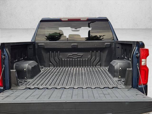 Used 2020 Chevrolet Silverado 1500 Custom w/ Custom Value Package AWD/4WD image 6