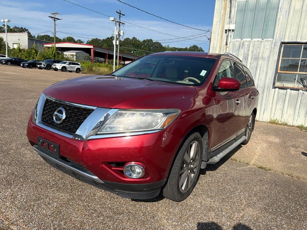 Used 2015 Nissan Pathfinder Platinum FWD video 1