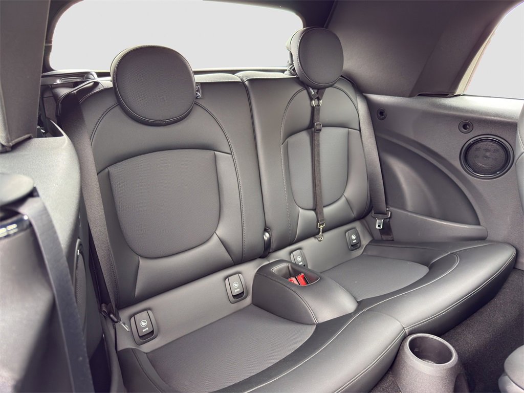 Used 2022 MINI Cooper S image 17