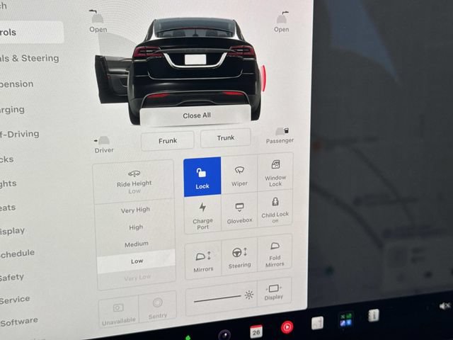 Used 2024 Tesla Model X AWD/4WD image 10