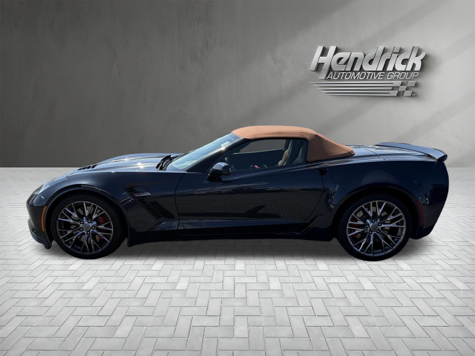 Used 2015 Chevrolet Corvette Z06 w/ 3LZ Preferred Equipment Group RWD image 8