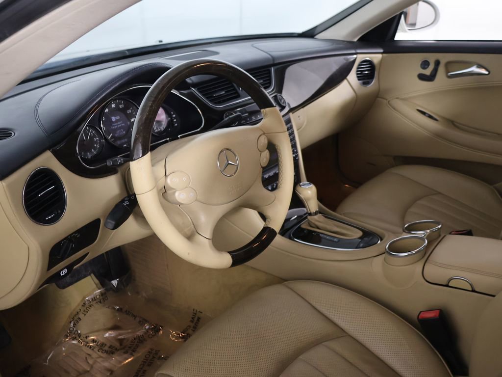 Used 2007 Mercedes-Benz CLS 550 image 25