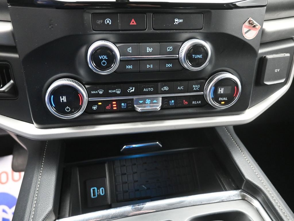 Certified 2024 Ford Expedition XLT image 9