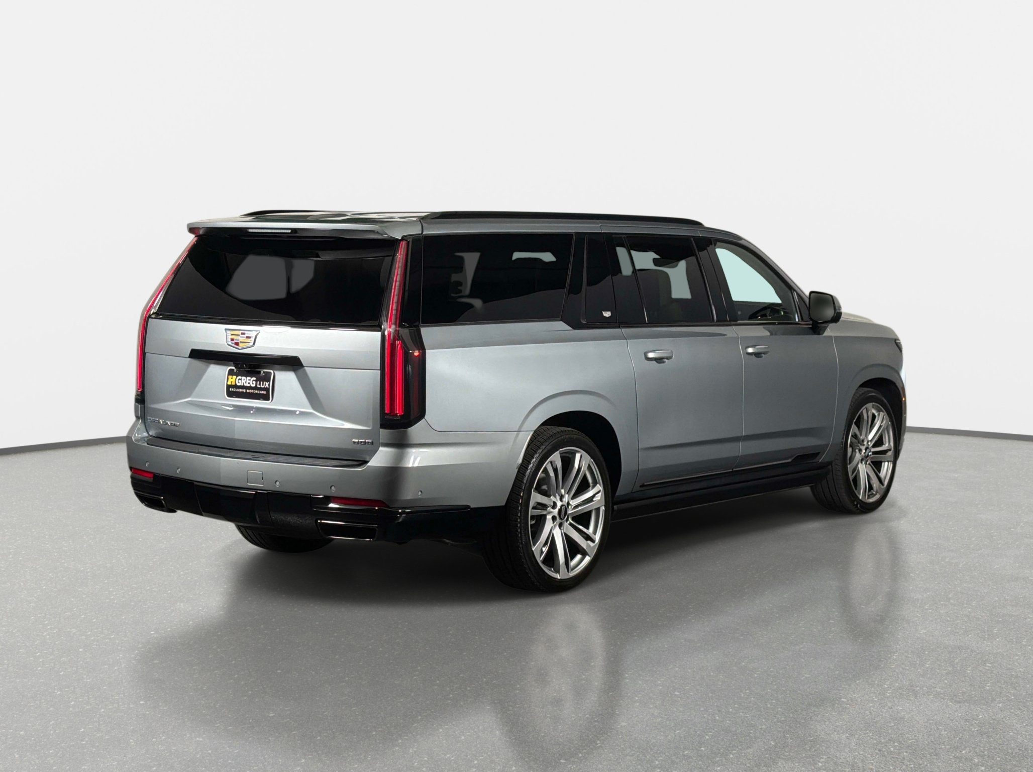 Used 2026 Cadillac Escalade ESV Platinum Sport AWD/4WD image 7