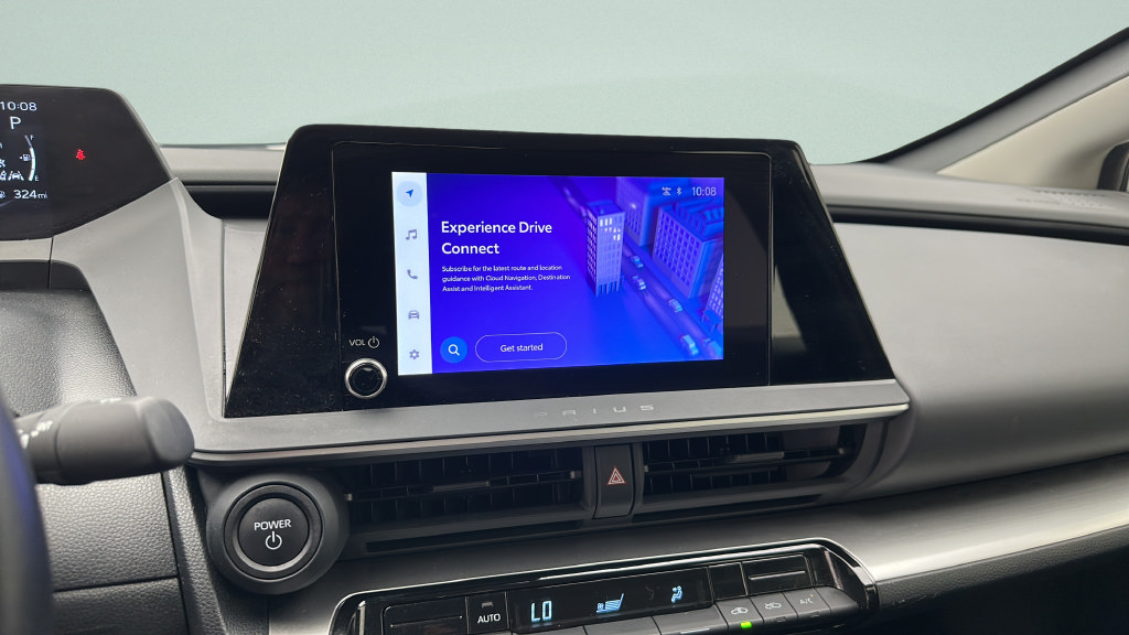 Used 2025 Toyota Prius LE FWD image 16