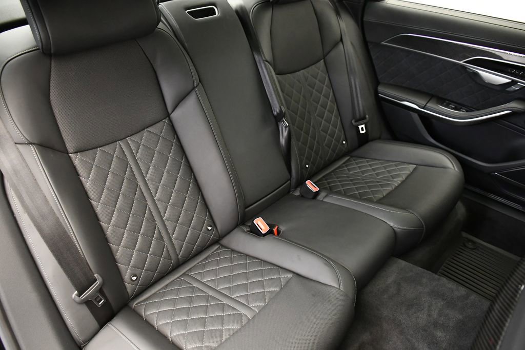 Used 2025 Audi S8 image 51