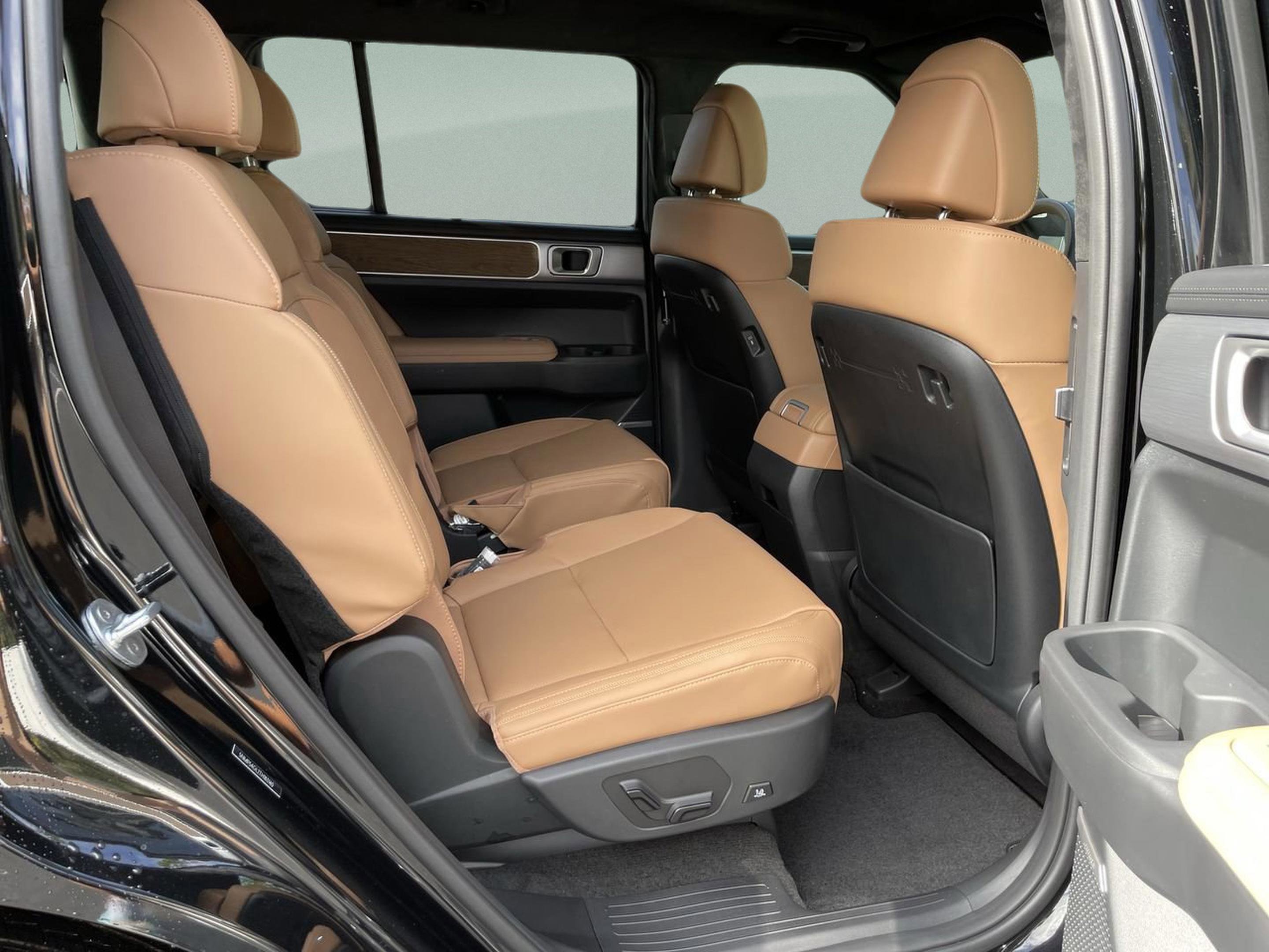 New 2026 Hyundai Santa Fe Calligraphy image 15