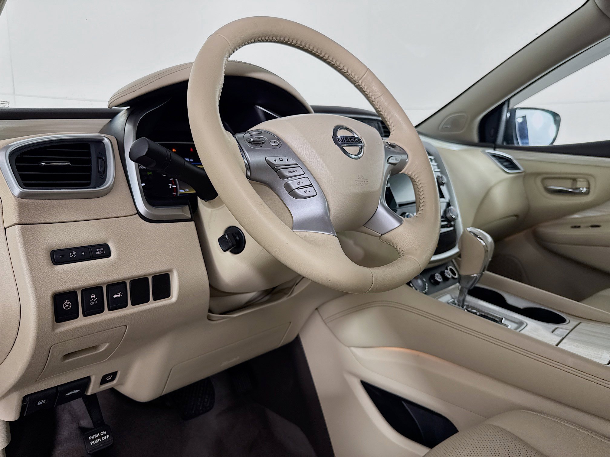 Used 2017 Nissan Murano Platinum image 21