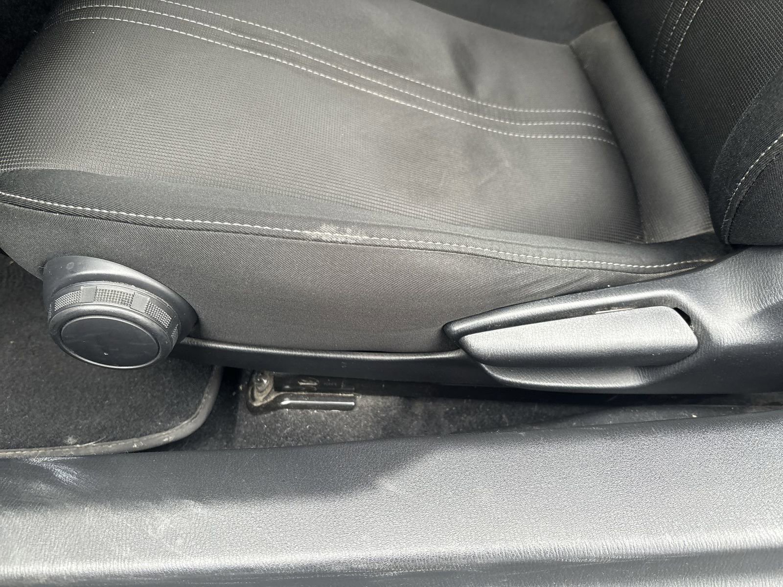 Used 2023 MAZDA MX-5 Miata Club image 12