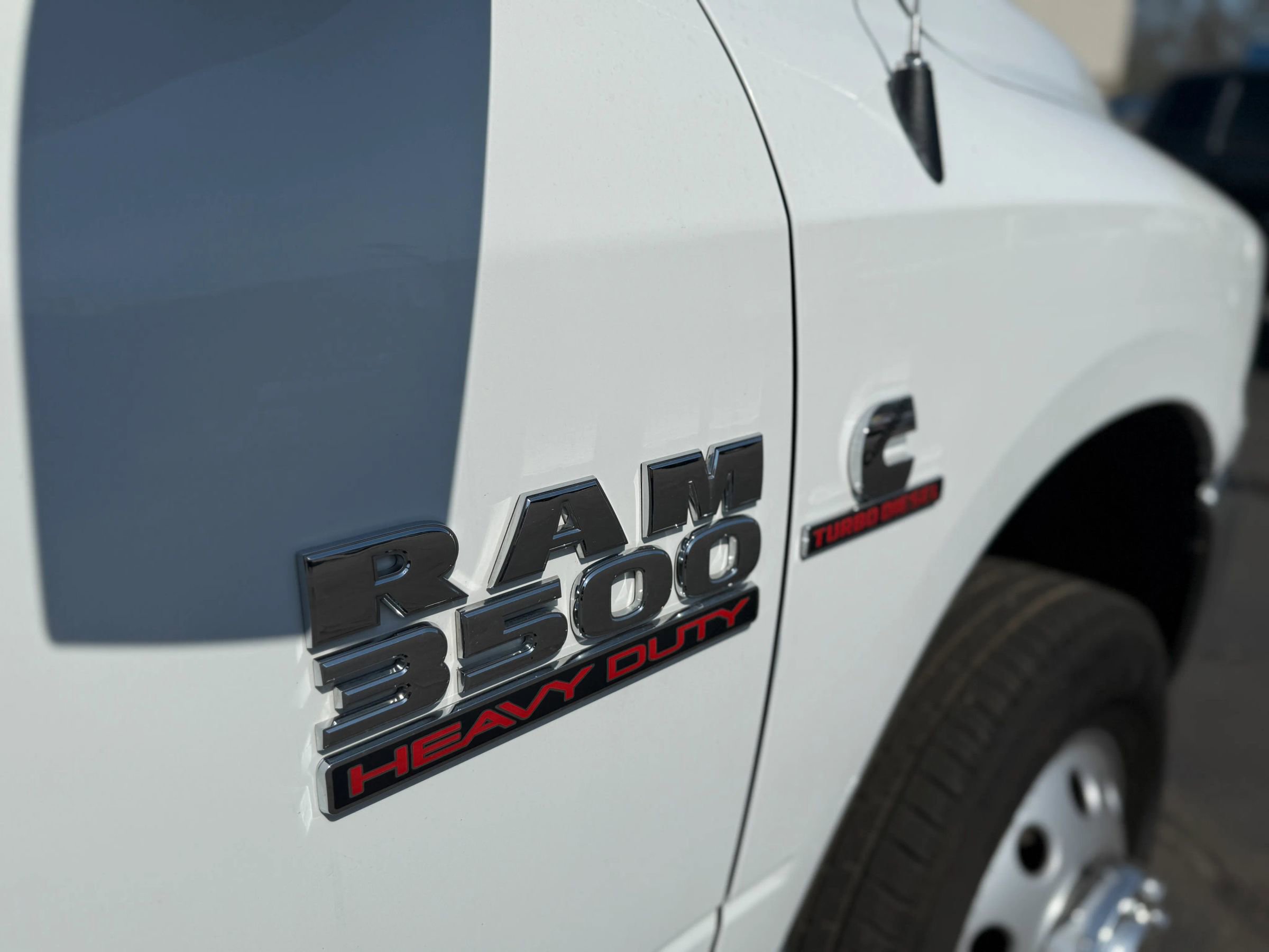Used 2015 RAM 3500 SLT w/ Quick Order Package 29G SLT AWD/4WD image 18