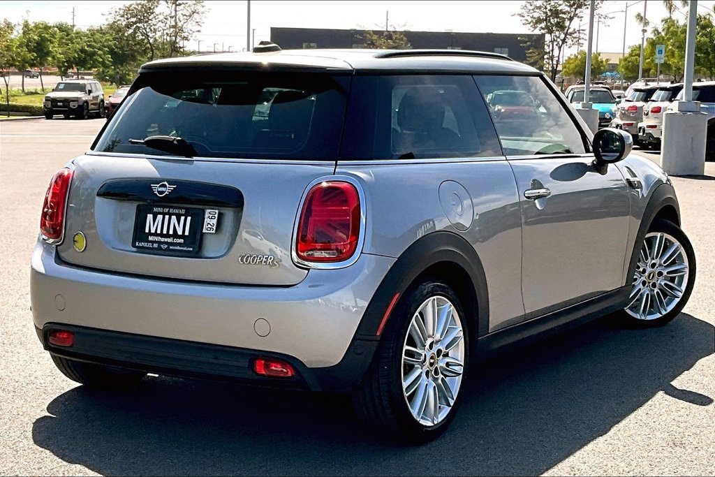 Used 2024 MINI Cooper SE FWD image 13
