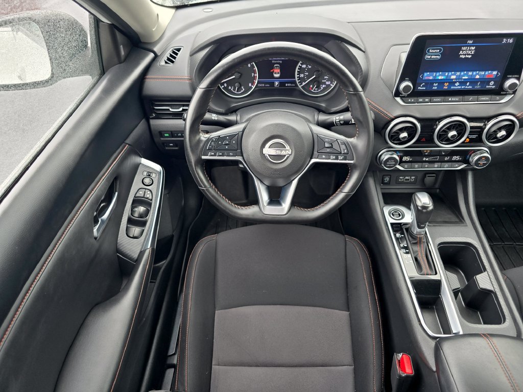 Used 2025 Nissan Sentra SR FWD image 17