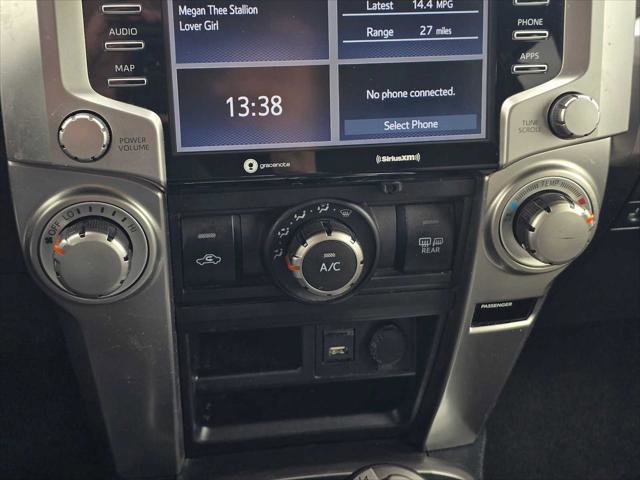 Used 2020 Toyota 4Runner SR5 image 28