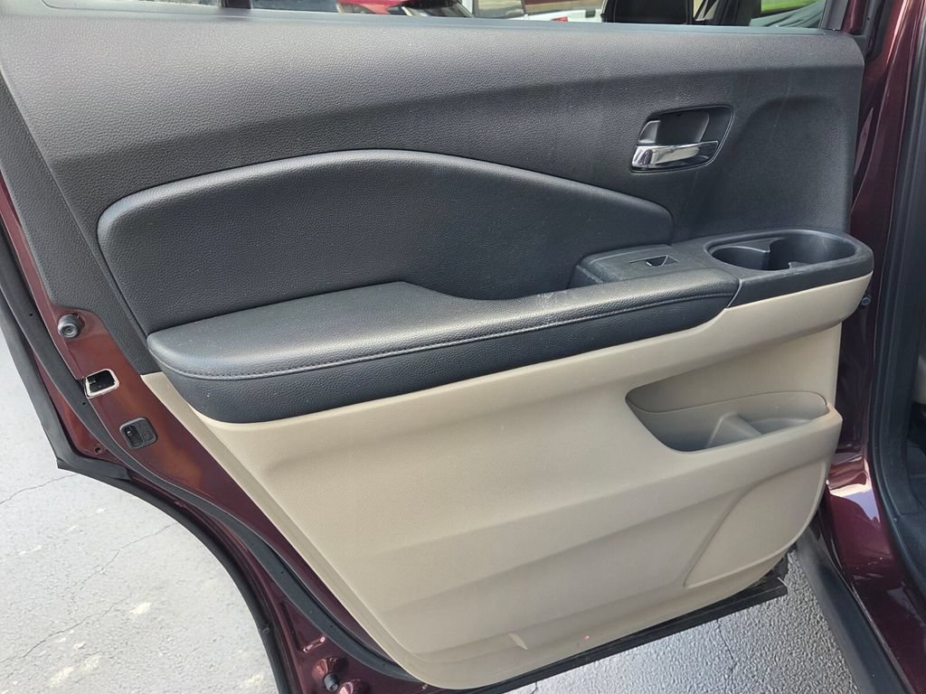 Used 2017 Honda Pilot EX-L image 8