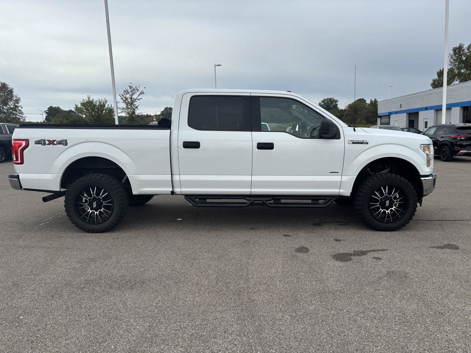 Used 2017 Ford F150 XLT AWD/4WD image 6
