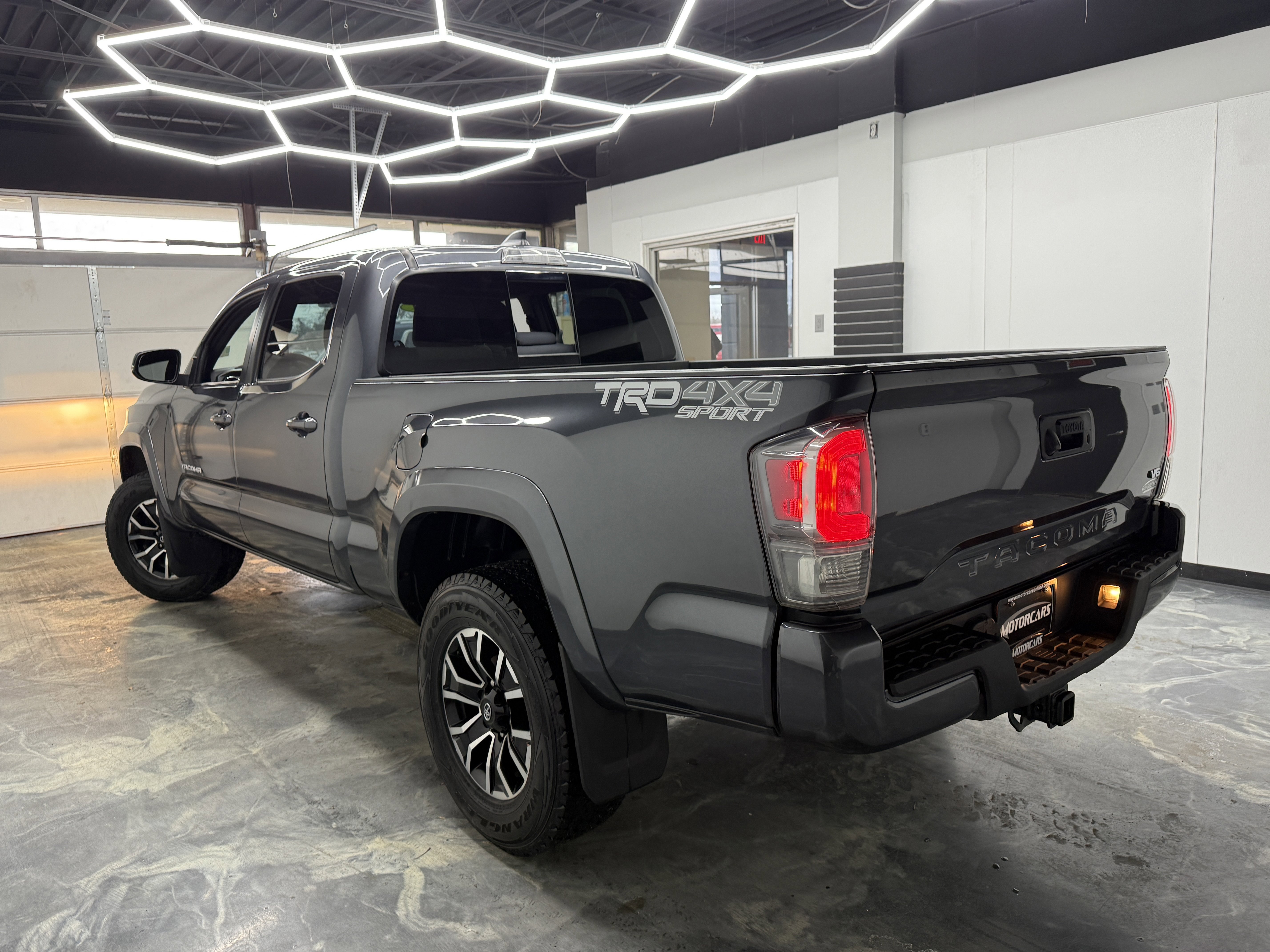 Used 2021 Toyota Tacoma 4x4 Double Cab image 3