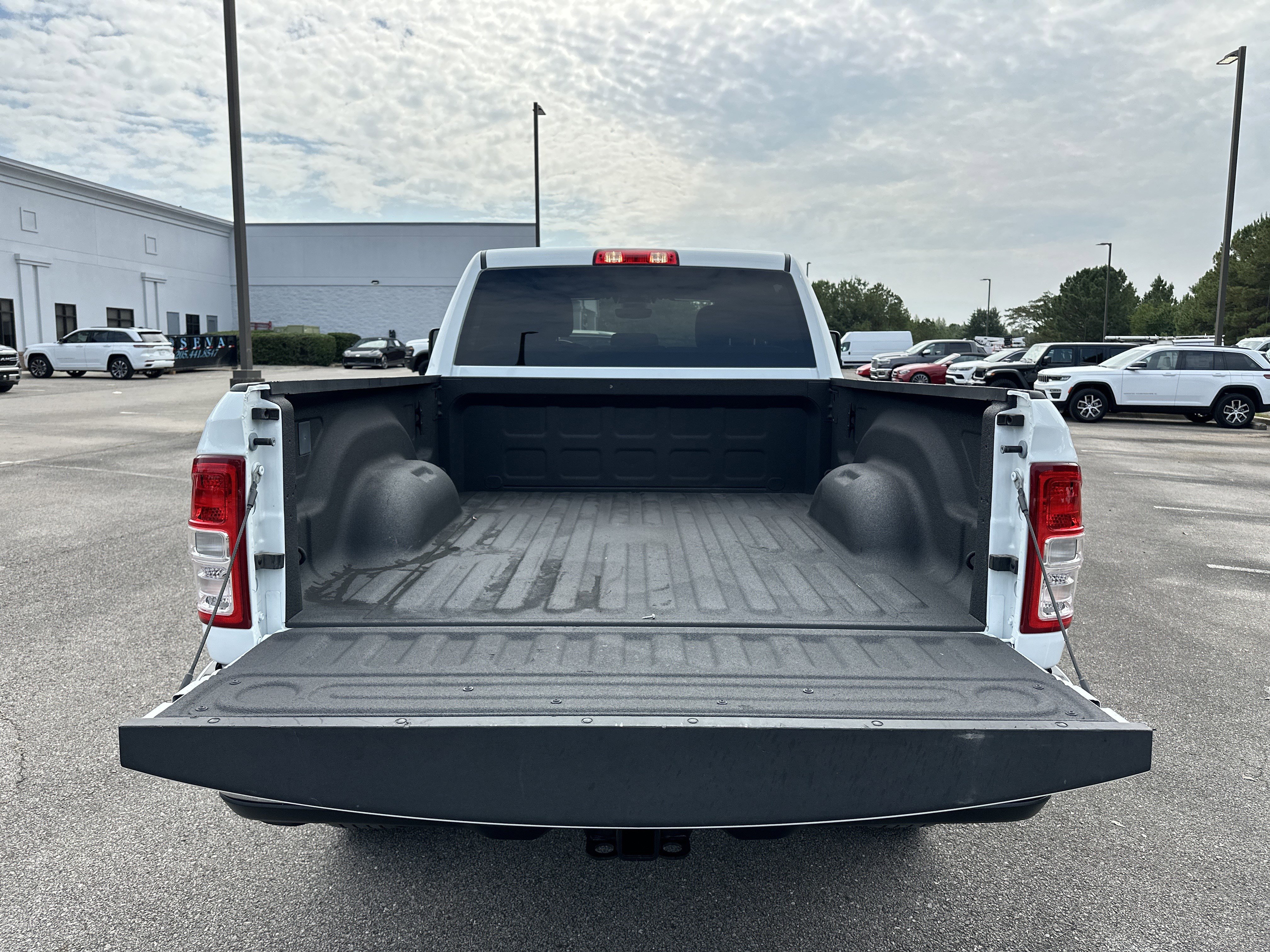 Used 2024 RAM 2500 Big Horn w/ Bed Utility Group image 19