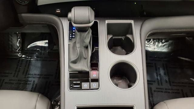 Used 2025 Toyota Sienna XLE image 31